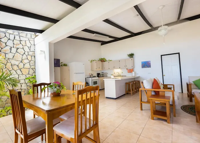 Lance Aux Epines Cottages
